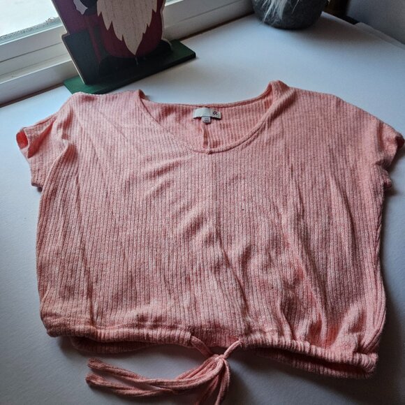 Soft Ribbed Peach Tie-Front Cropped Tee – Size XS - Picture 1 of 3